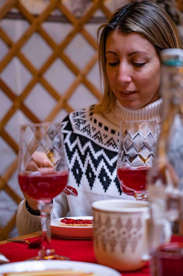 Yurt District Hotel Rovaniemi Eksteriør billede